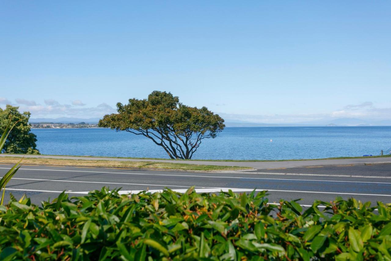 Acacia Lake View Motel Taupo Eksteriør bilde